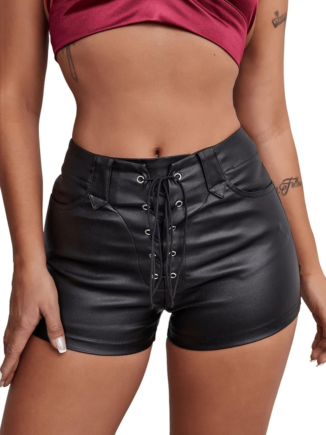 GORGLITTER Damen Stretch Shorts Kurze Hose PU Lederoptik Kunstlederhose Nachtclub Hosen mit Öse und
