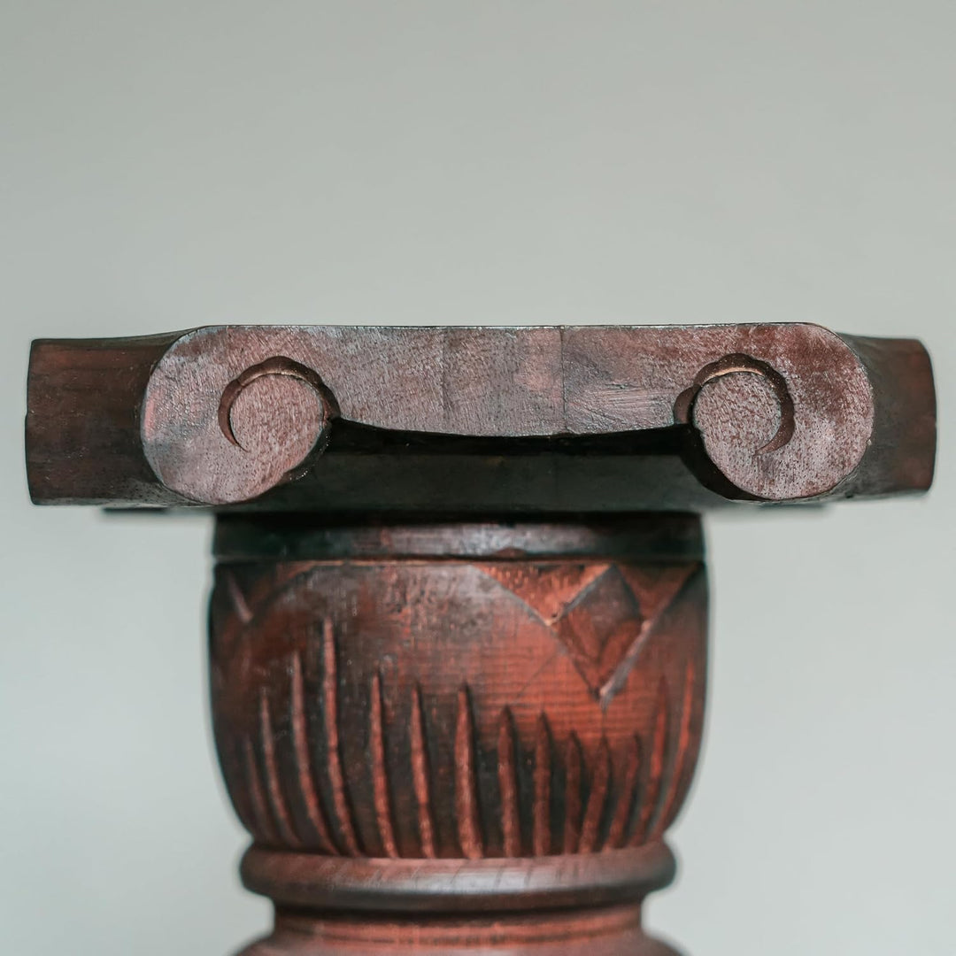 livasia gedrehte Deko Holzsäule 80cm – Antik-Look Podest, Blumensäule, Dekosäule aus Albiziaholz – B