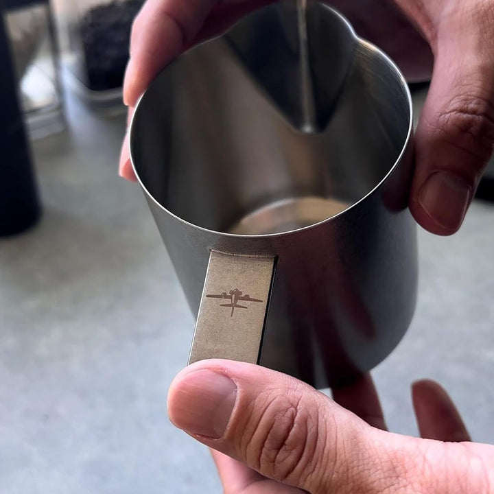 MHW-3BOMBER 500ml(16.9oz) Milchkännchen Milchkanne Profi, Milchkännchen Edelstahl für Espresso, Capp