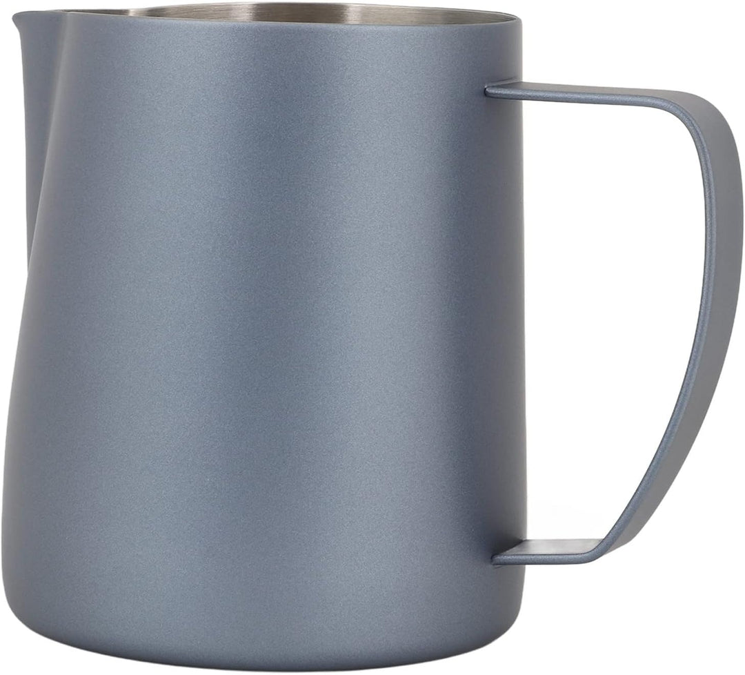 Milchaufschäumbecher aus Edelstahl, 700 Ml, Langlebiger Dampfkrug für Latte-Art-Enthusiasten (Königs