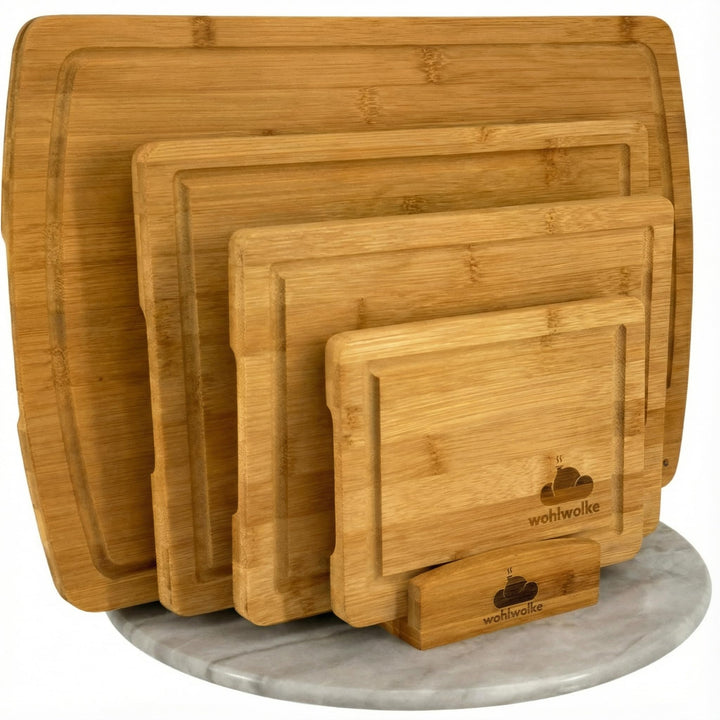 WOHLWOLKE Schneidebrett Holz 4er Set | Bambus Schneidebretter mit Saftrille & Seitengriff | Holzbret
