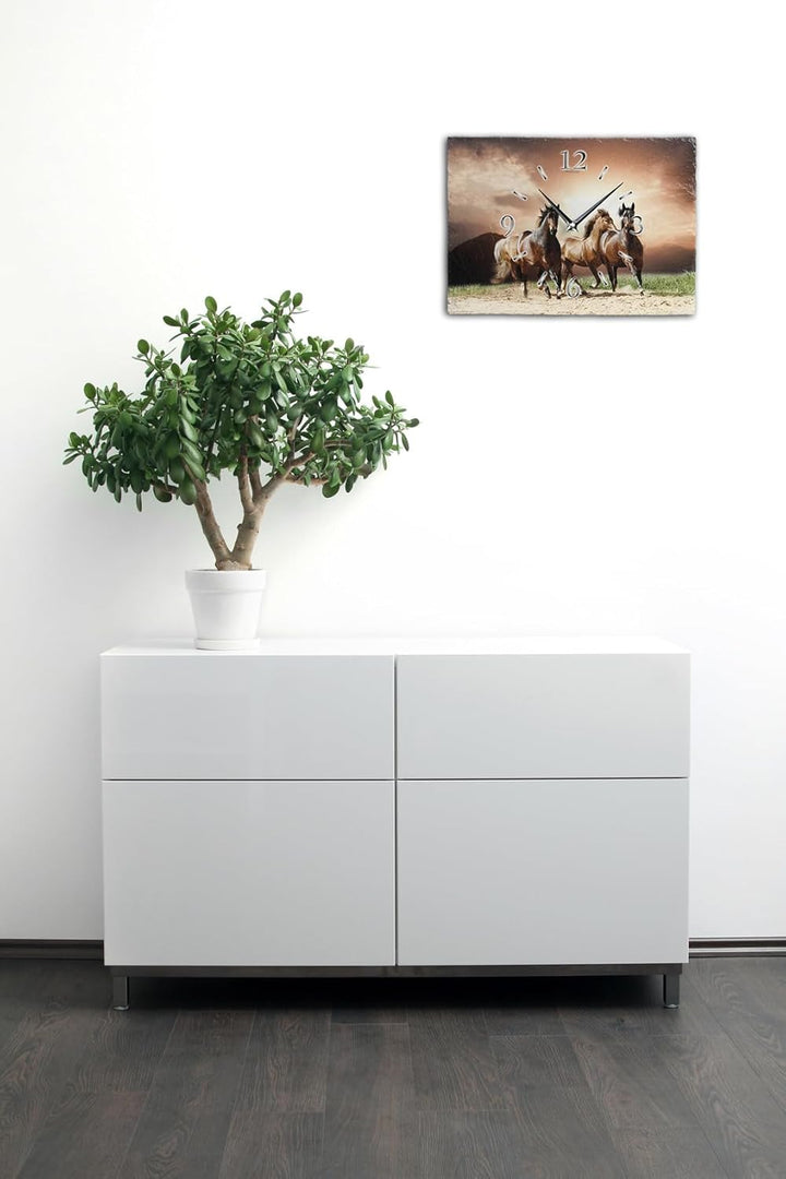 Kreative Feder Designer-Wanduhr aus Stein (Beton) mit flüsterleisem Funkuhrwerk - Pferde