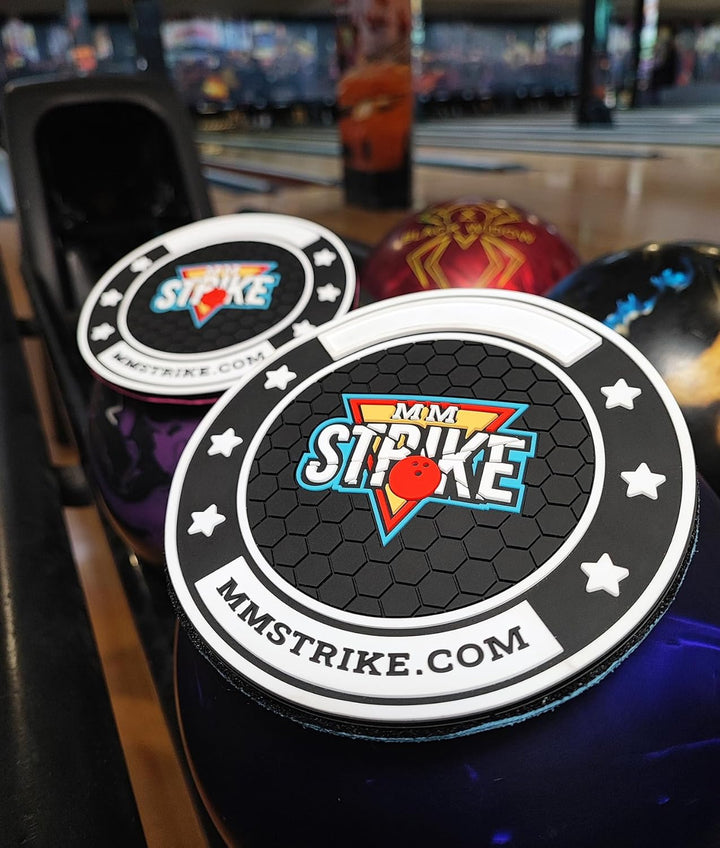 MMSTRIKE 2x Bowling Shammy Leather Replaceable Pads + Black&White GripFlex Rubber Base Disc-Hook & L