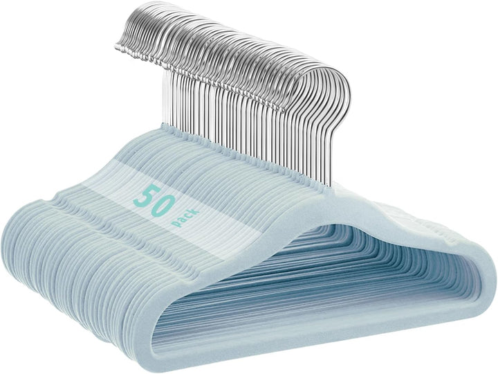 Mangokit Basics Kids Velvet Hangers 50 Pack, Anti-Rutsch-Baby-Bügel, platzsparende Nursery Kleiderbü