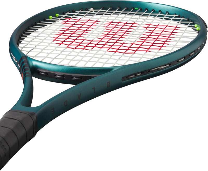 Wilson Tennisschläger Blade 101L V9, Sehr leicht, 16x20 Besaitungsmuster, Für Herren und Damen