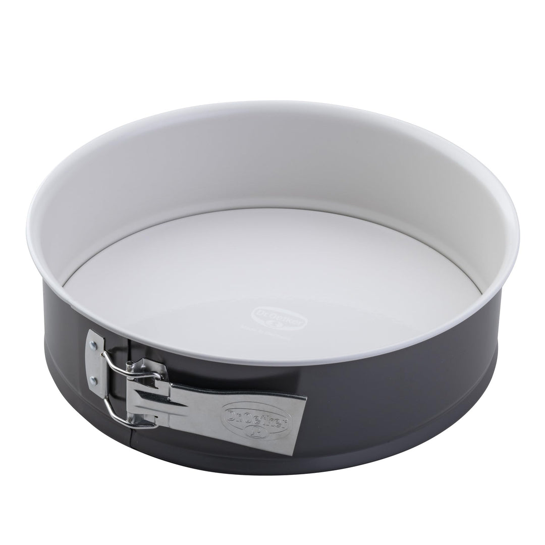 Dr. Oetker Springform Ø 26 cm EXCLUSIVE, Backform mit schnitt- & kratzfestem Flachboden mit Emaille-