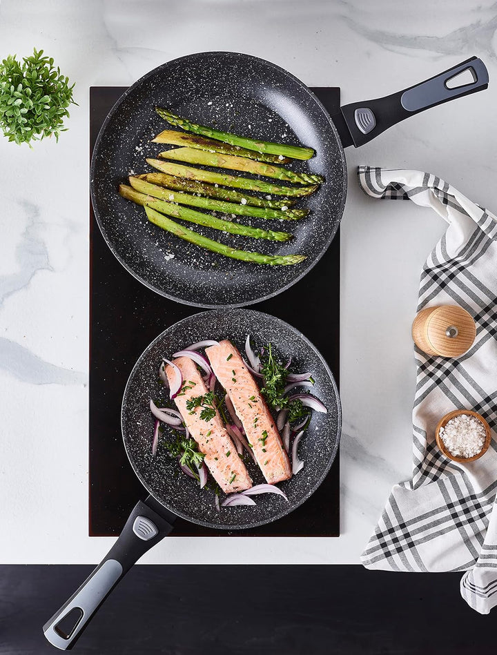 Pradel Excellence - Set mit 3 Pfannen – mit abnehmbaren Griffen – Antihaftbeschichtung in Steinoptik