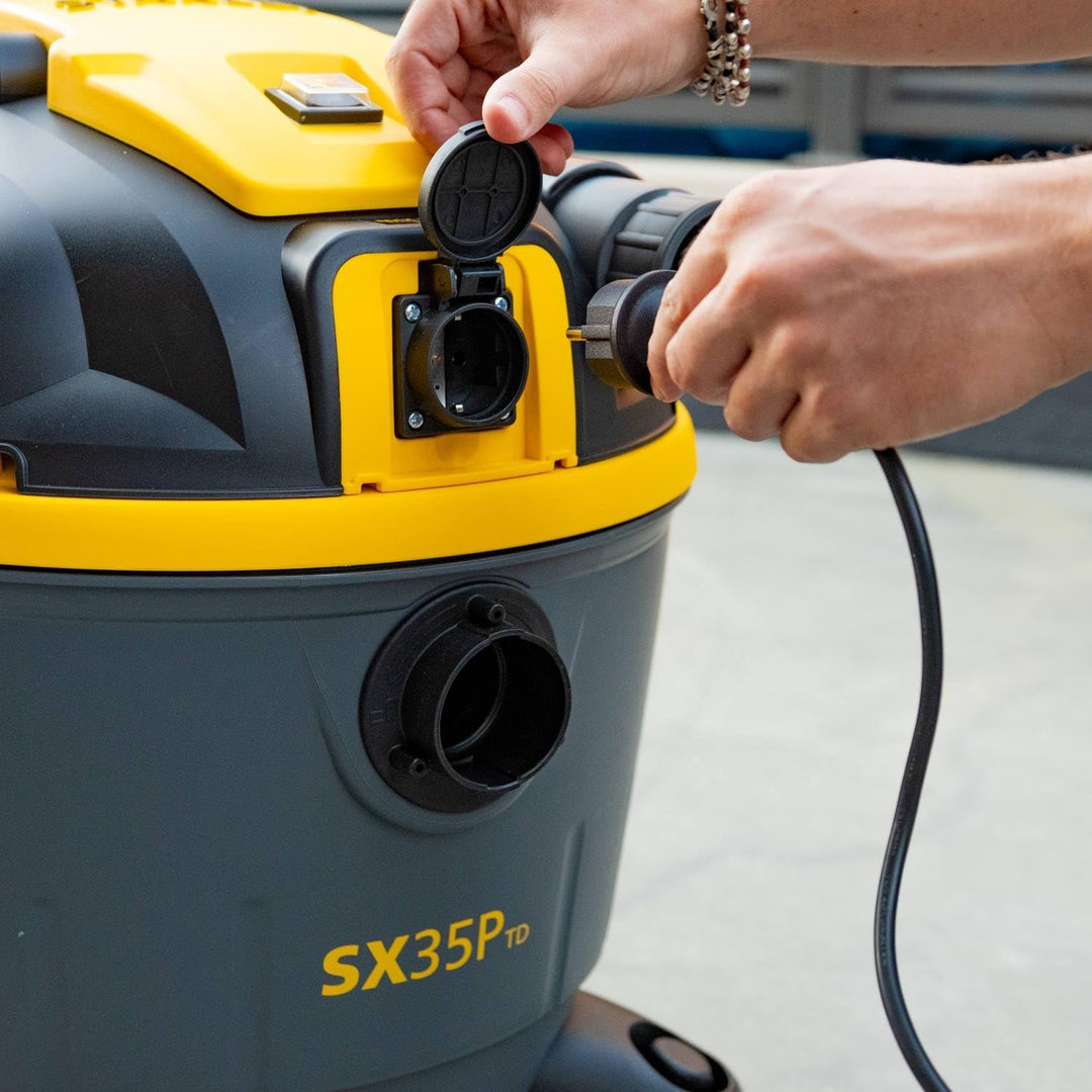 Stanley Nass und Trockensauger SXVC35PTDE (1600 W, 35 l) Plastic 35 l - Power Tool Socket, Plastic 3