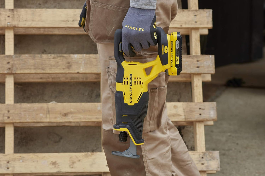 Stanley FatMax 18V Akku-Säbelsäge SFMCS300D2K (2.0 Ah, variable Hubzahl, werkzeugloser Sägeblattwech