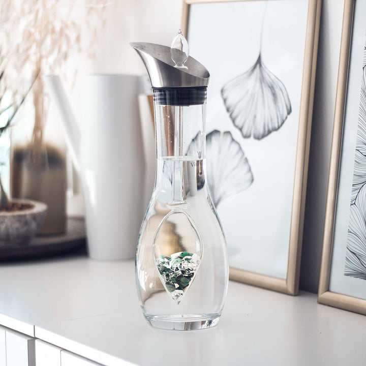 VitaJuwel Vitality Edelsteinwasserset für Zuhause (Karaffe Era & Phiole) mit Smaragd & Bergkristall