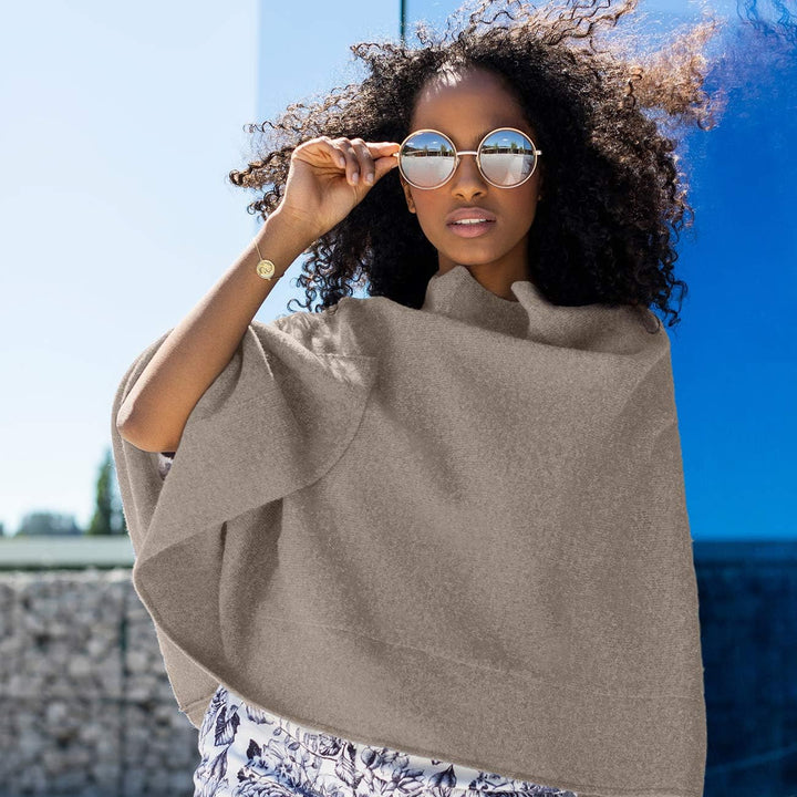 GIESSWEIN Merino Lambswool Poncho - Damen Feinstrick Überwurf aus Merinowolle, Wool Cape, Frauen Str