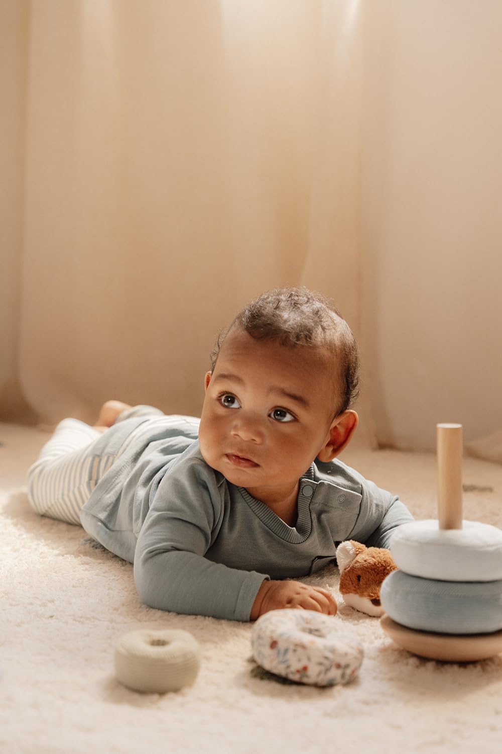 Little Dutch Stapelturm Stapelringe Steckspiel aus Holz und Stoff Baby Kleinkind Fuchs blau - Forest