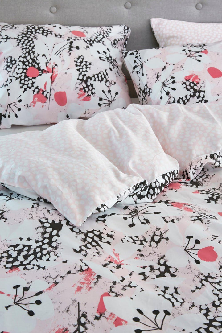 Esprit Puako Mako-Satin Bettwäsche, 155x220 + 1x 80x80, Coral pink
