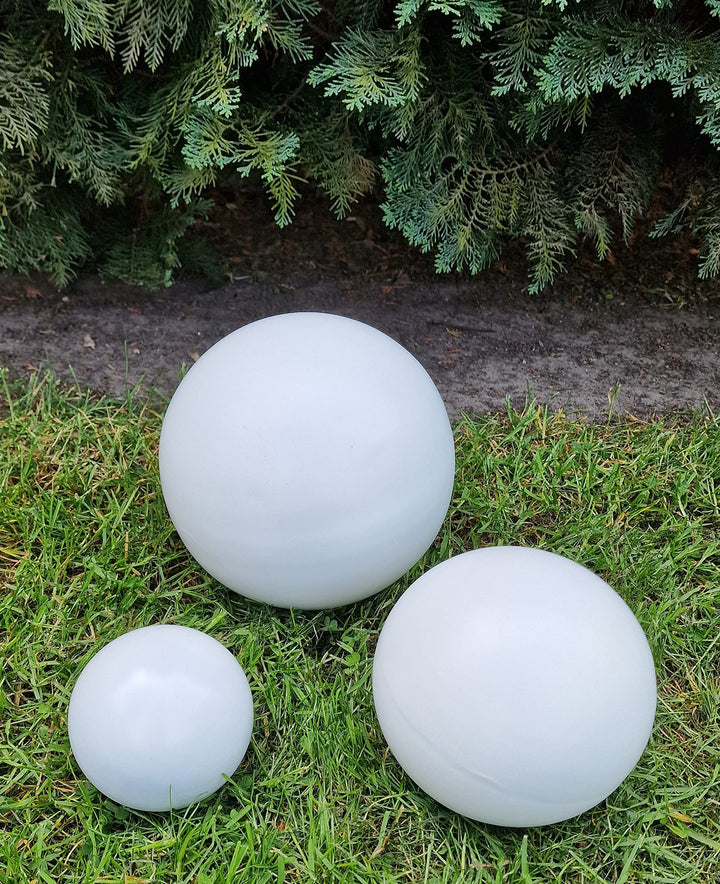 Dekokugel weiss matt 3er Set 20-15-10 cm aus Edelstahl Kugel Dekorationskugel Gartenkugel