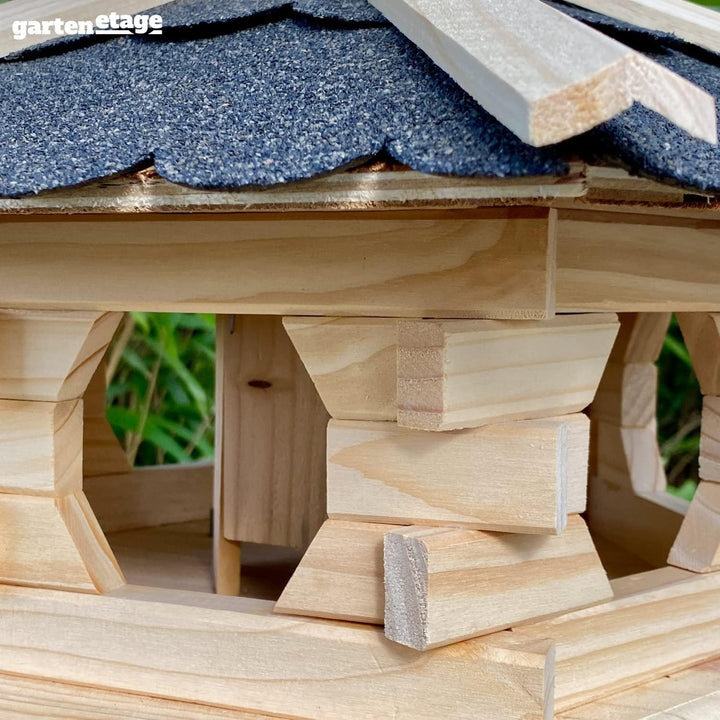 GARTENETAGE Futterhaus Skandinavia mit Futtersilo für Vögel/massives Vogelhaus aus Holz, wetterfest/