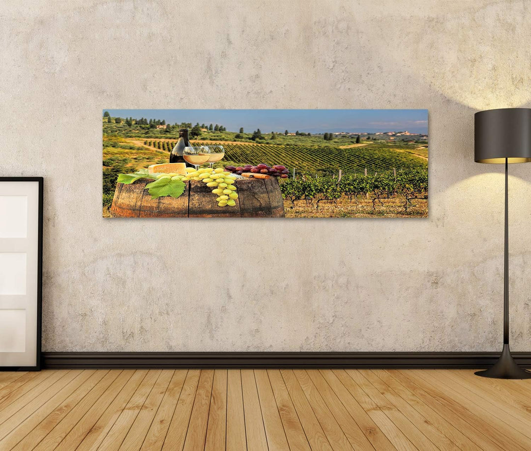 islandburner Bild auf Leinwand Weisswein Mit Fass Auf Weinberg In Chianti Toskana Italien Bilder Wan