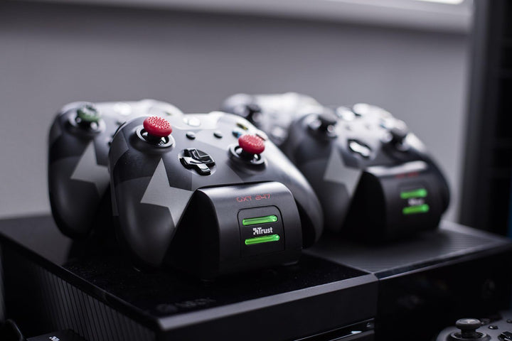 Trust Gaming GXT 247 Xbox One Controller Ladestation inkl. Akku (2-Fach) schwarz Xbox One mit auflad