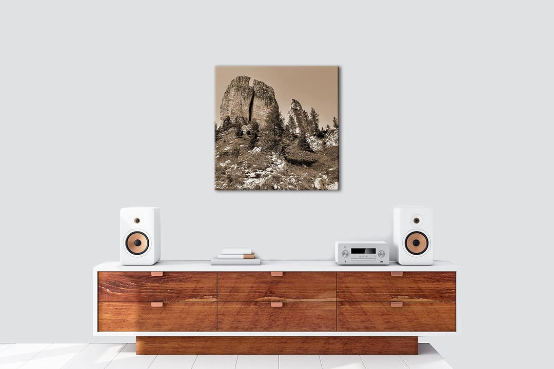 Wanderziel in den Dolomiten Effekt: Sepia; Format: 60x60 als Leinwandbild, Motiv fertig gerahmt auf