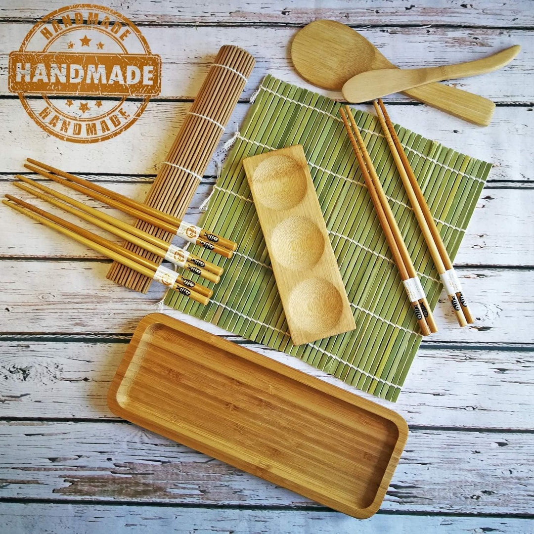 Sushi Maker Kit 11-teilig - Bambus Sushi Set Rollmatte und Servierset für Anfänger - 2 Matten, 5 Paa