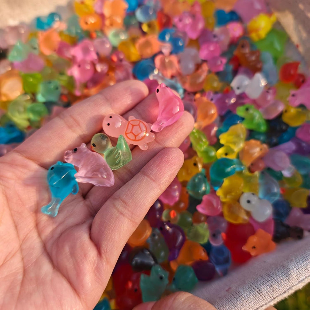 120 Stück Mini Leuchtende Tiere, DIY Micro Landschaft Szenen, Kleine Tierfiguren Winzige Tiere Leuch