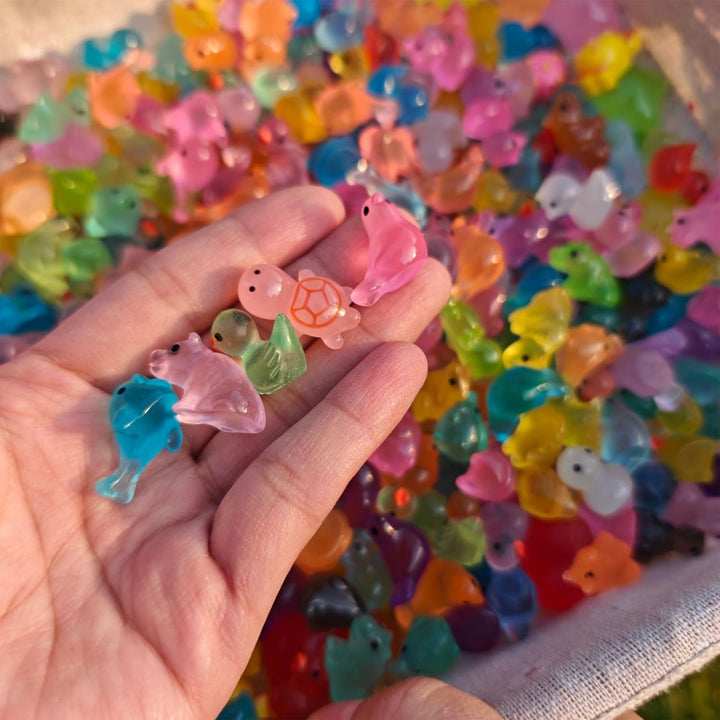 120 Stück Mini Leuchtende Tiere, DIY Micro Landschaft Szenen, Kleine Tierfiguren Winzige Tiere Leuch