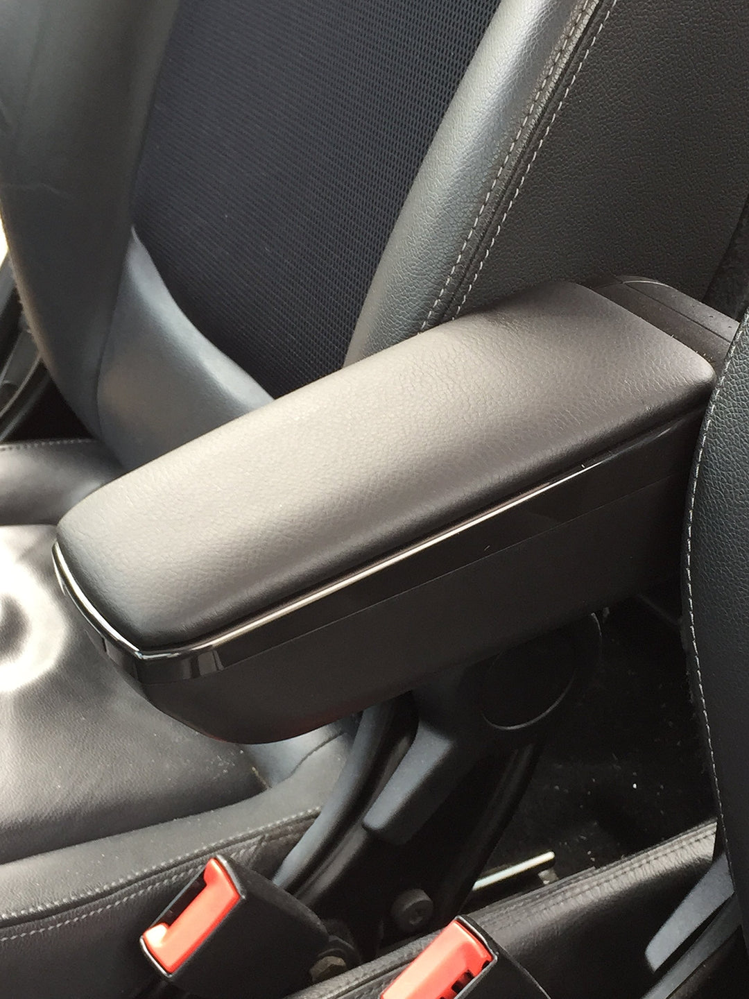 Spangenberg Mittelarmlehne Kunstleder mit Ablagefach smart fortwo 451