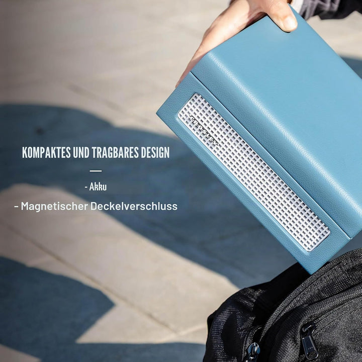 Crosley CR3517A-WB Voyager Retro tragbarer CD-Player mit Stereo-Bluetooth-Lautsprechern und FM-Radio