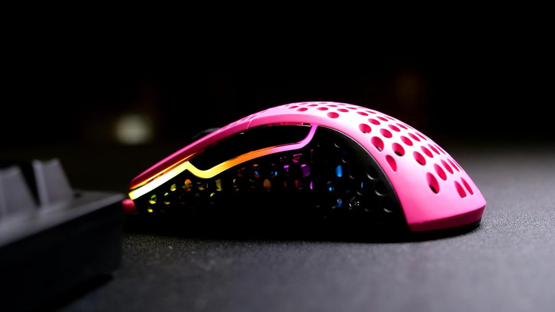 Xtrfy M4 RGB Ultraleichte Gaming-Maus, Rosa, XG-M4-RGB-PINK, Pink