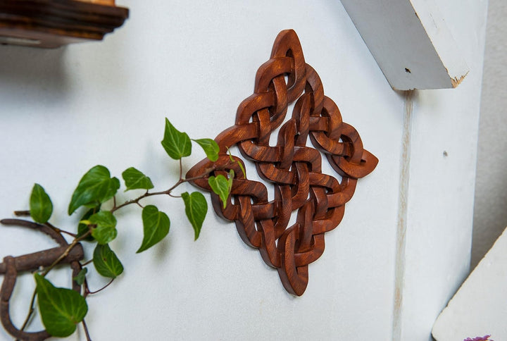 Windalf Celtic Holz-Ornament ISIRA 28 cm Handgearbeitete keltische Knoten Holz Wand-Holzrelief