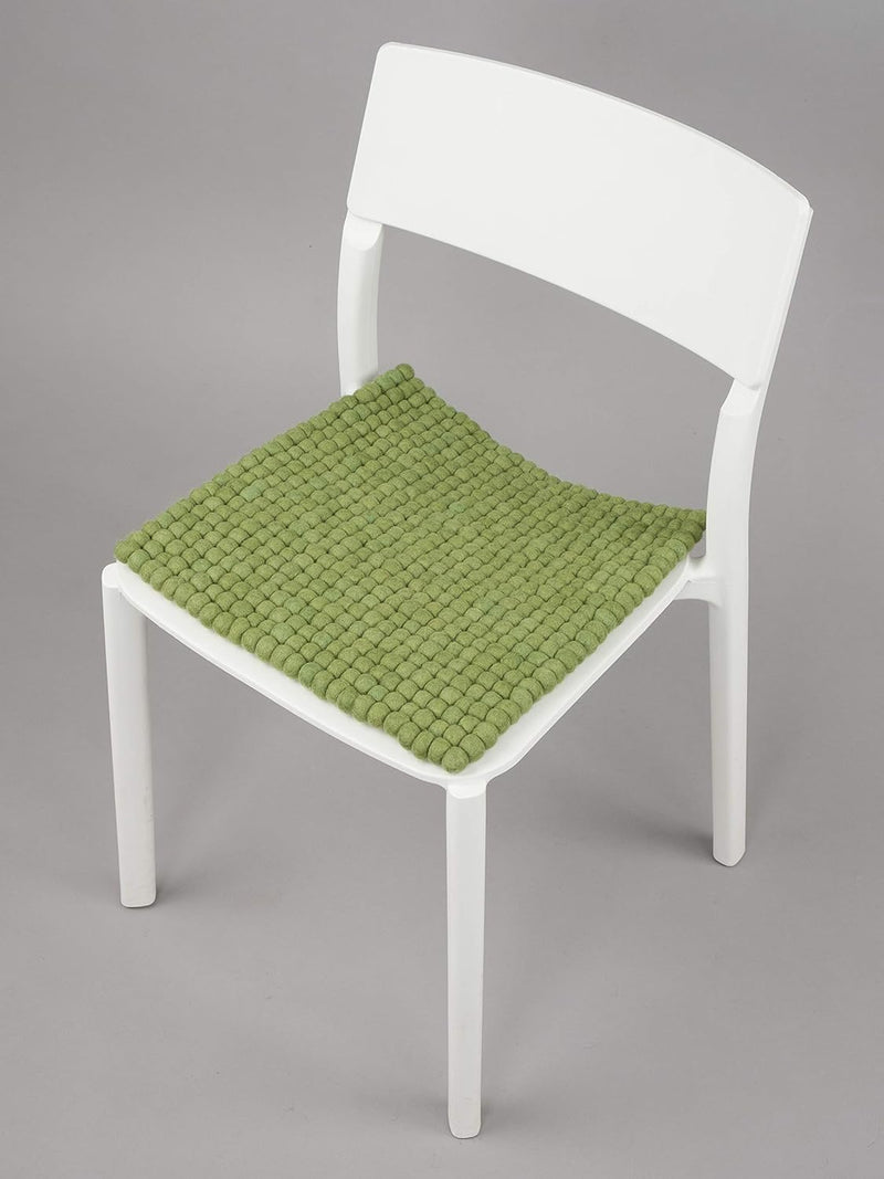 myfelt Filzkugel-Sitzauflage Stuhlauflage - Kaspar - quadratisch, 36x36 cm, Dunkelgrün, Dunkelgrün