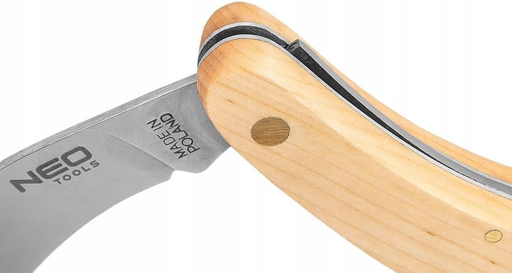 NEO TOOLS Montage-Sichelmesser, Holzschalen, klappbarer Körper | Klingenlänge 80 mm, Klinge aus rost