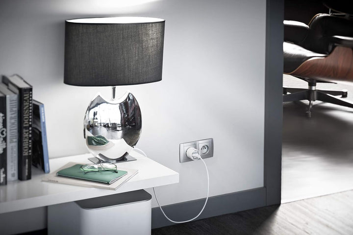 Somfy 1822617 - Funk-Zwischenstecker Plug io on/off Typ E, TaHoma-kompatibel, Bedienung von 230V-Ger