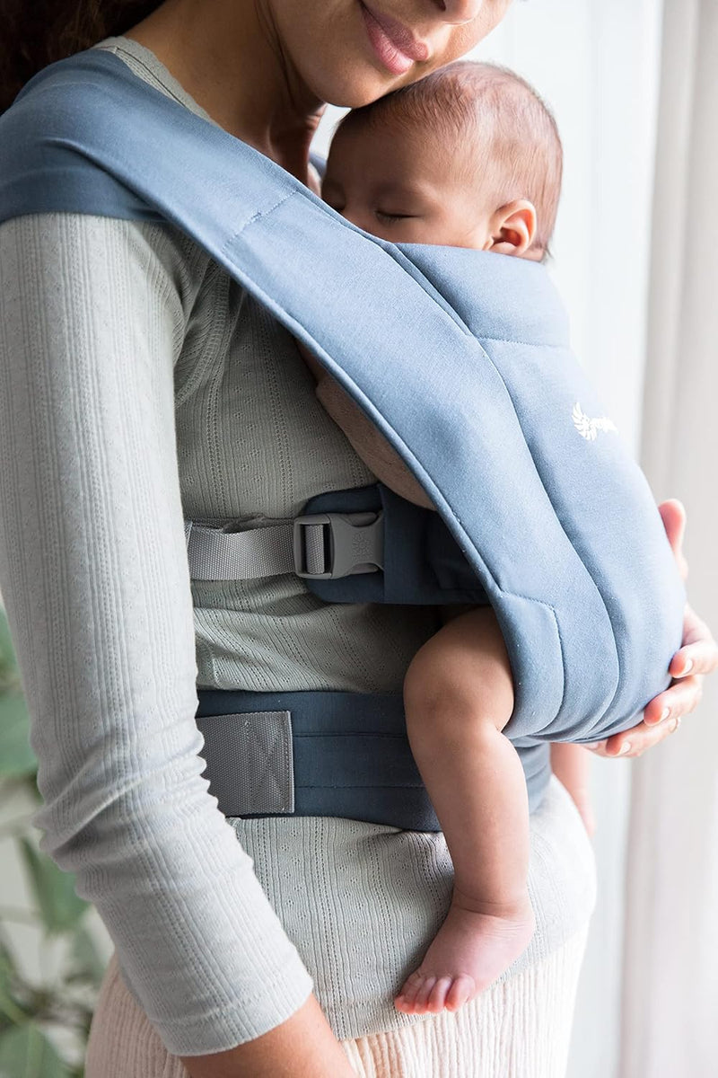 Ergobaby Embrace Babytrage für Neugeborene ab Geburt Extra Weich, Bauchtrage Baby-Tragetasche Ergono