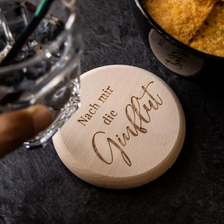 Spruchreif · Bierdeckel mit Gin-Sprüchen aus hochwertigem Buchenholz · 2in1 Untersetzer und Deckel ·