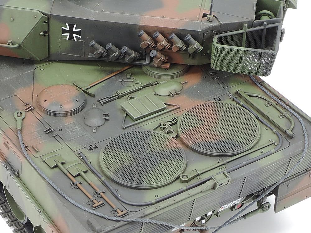 Tamiya 300035271-1:35 Bundeswehr Leopard 2A6 (3)