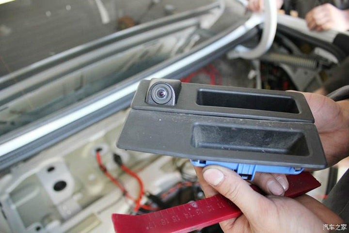 Griffleiste Heckklappe Öffner Taster Schalter Heckschloss Kennzeichenleuchten für BMW M5 M3 F10 F11