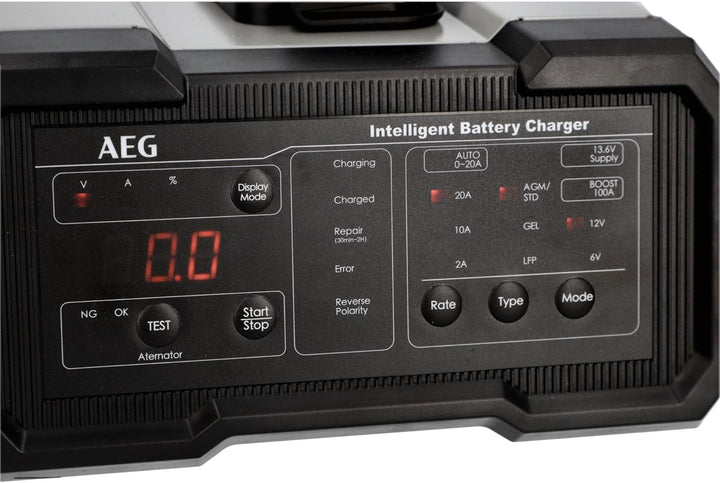 AEG Batterieladegerät CW20 lädt alle 6 V und 12 V Batterien, umfangreicher Sicherungsschutz, mit Lad