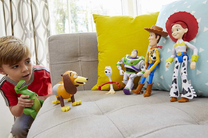 Mattel Disney und Pixar Toy Story 4 Spielset mit Figuren, Ausflugsabenteuer, 6er-Pack mit Woody, Buz