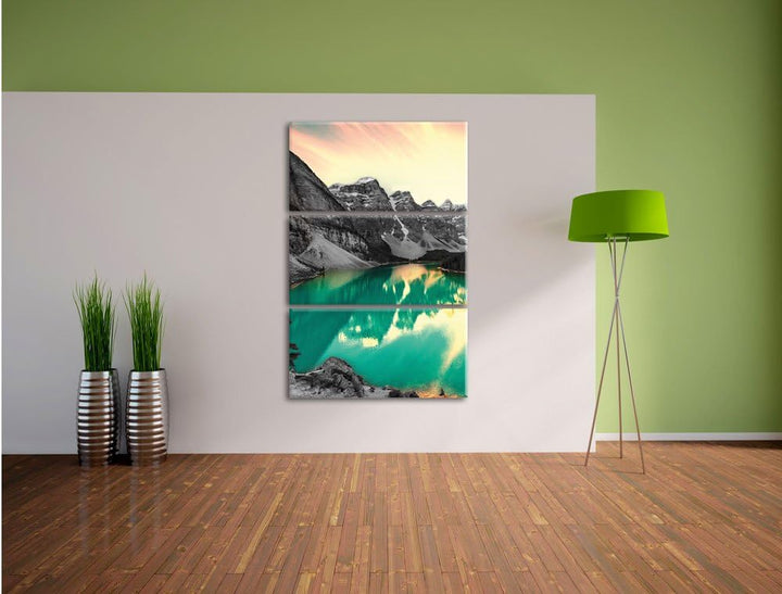 Pixxprint prachtvoller Moraine Lake in Canada als Leinwandbild/Grösse: 3 Teilig (120x80 cm) cm/Wandb