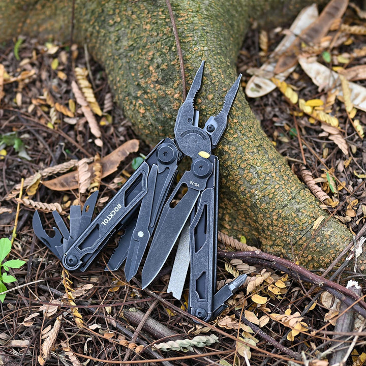 ROCKTOL Multitool, VG-10 Blade, 29-in-1 Multitool Pliers with Replaceable Wire Cutters and Saw, Heav