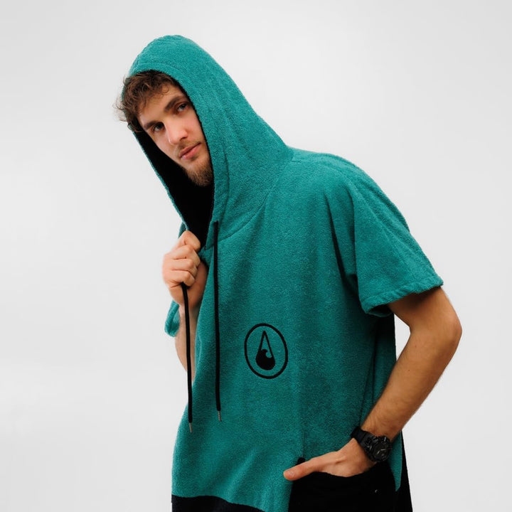 WAVE HAWAII Poncho Faro Badeponcho 100% Baumwolle für Körpergrössen von 160-190 cm Umkleidehilfe für