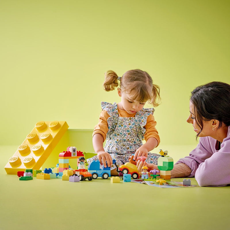 LEGO DUPLO Classic Steinebox Autos und LKWs, Spielset mit Fahrzeugen für Kleinkinder ab 1.5 Jahren,