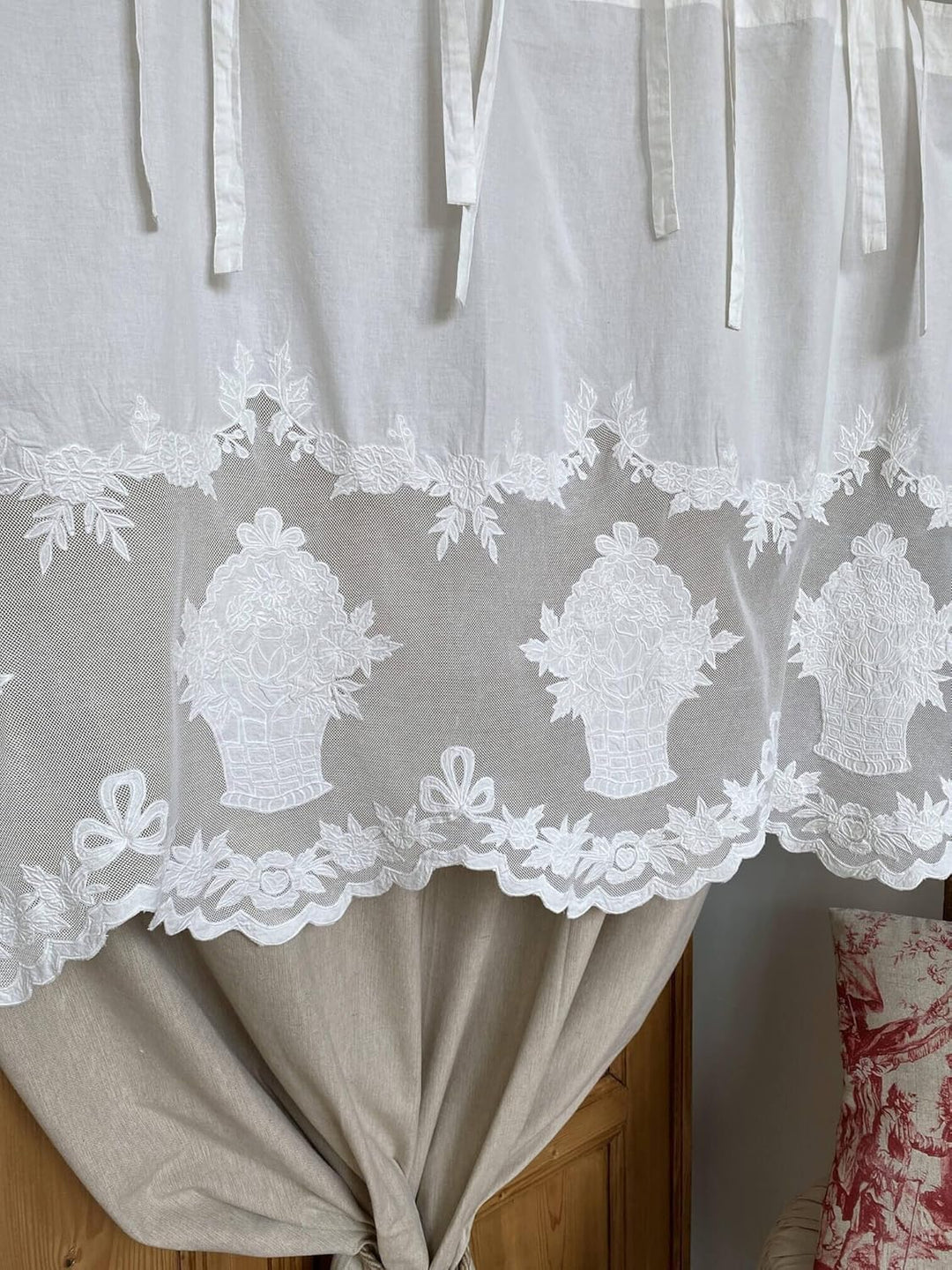 Blanc Mariclo - Hängekorb mit Bändern, Weiss, 140 x 80 cm (1 Paneau)
