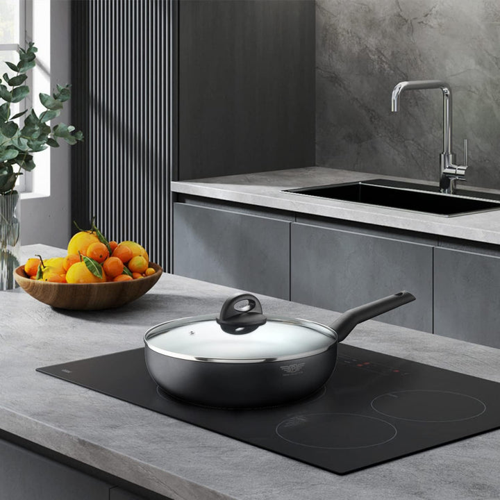 Pintinox Prima Collection, Schwarzer Sautapasta-Wok, Antihaftbeschichtung, Induktion, Deckel aus geh