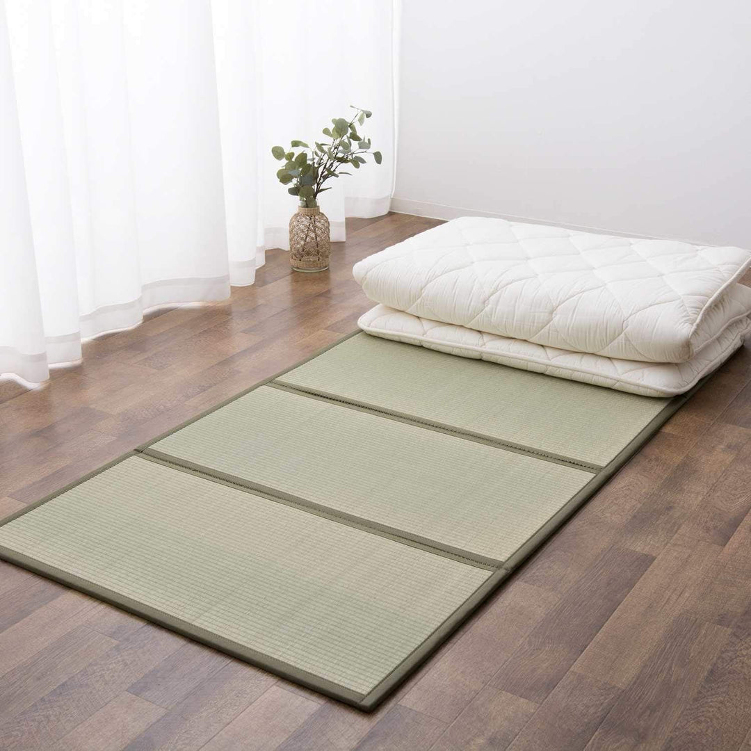 EMOOR Japanische Futon Matratze CLASSE 100 x 200 cm und Faltbare Tatami Matte (Igusa Matratze) Set,