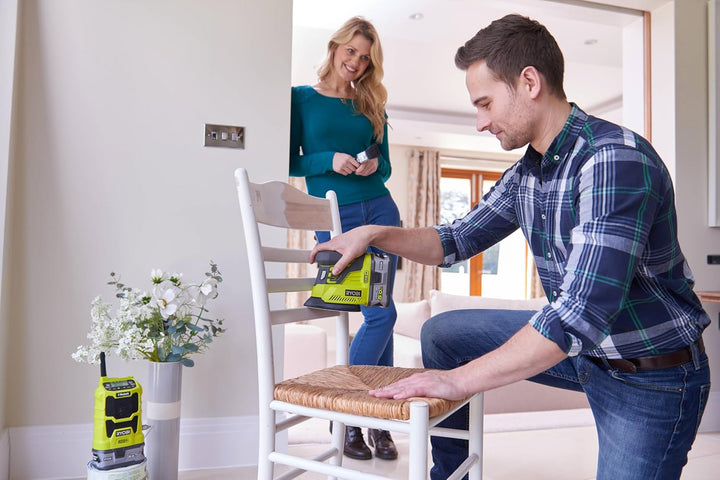 RYOBI 18 V ONE+ 8-tlg. Kombo-Kit R18CK4E-242S, 8-teilig, inkl. 1 x 2,0 Ah, 1 x 4,0 Ah Akku und Ladeg