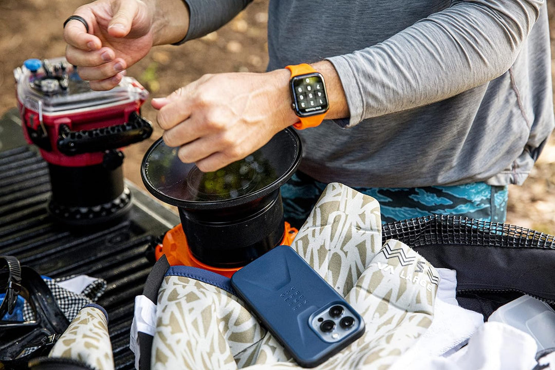 Urban Armor Gear Civilian Hülle kompatibel mit Apple iPhone 13 Pro Max [Wireless Charging kompatible