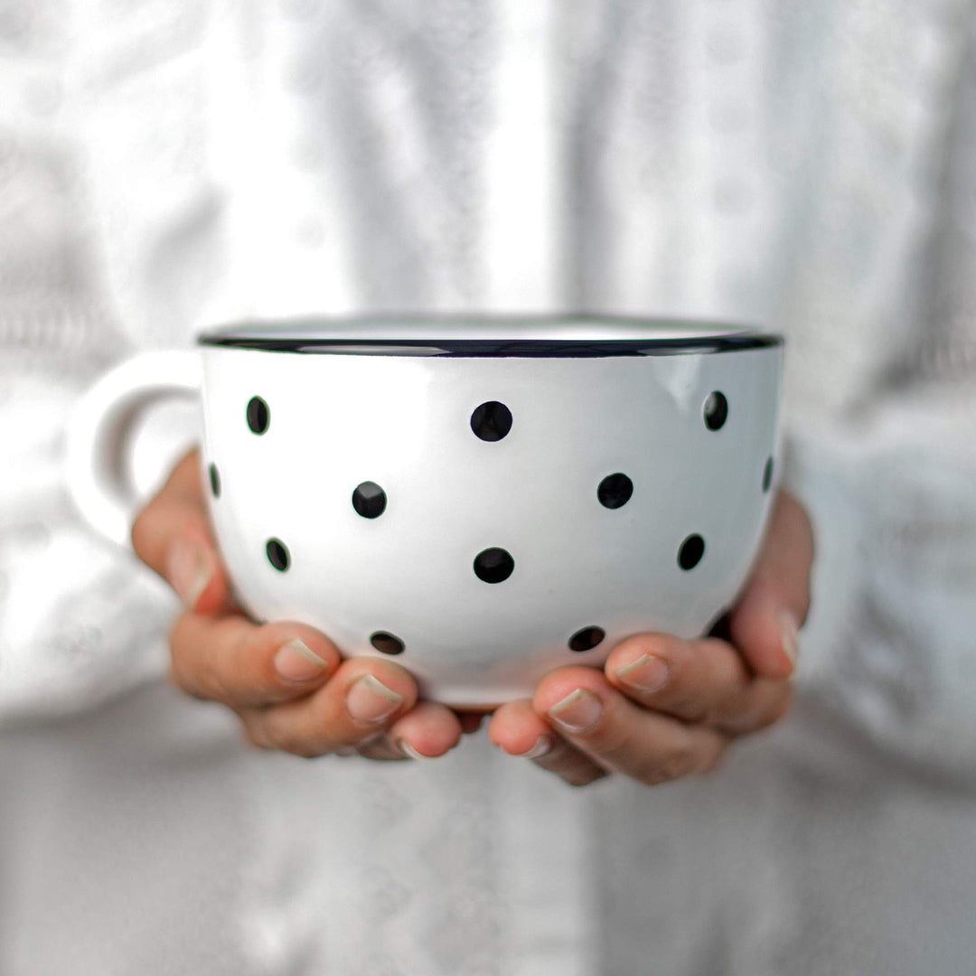 City to Cottage® - Keramik XXL Tasse 500 ml | Kaffeebecher | Weiss und Schwarz | Polka Dots | Handge
