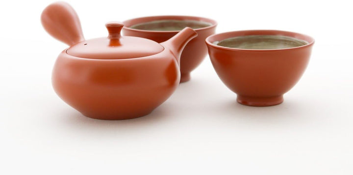 Original japanische Teekanne, Kyusu, mit 2 Becher: Shudei Kyogata. Integriertes Tee-Sieb aus Edelsta