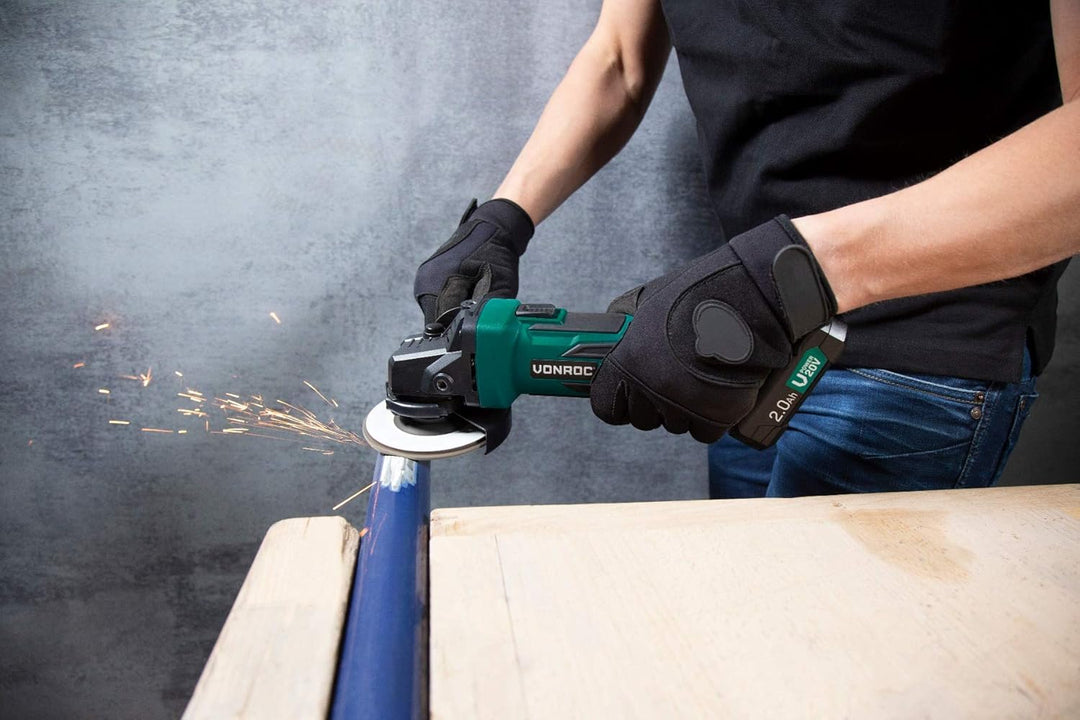 VONROC Akku-Winkelschleifer VPower 20V, 2.0Ah - 115mm - Komplettset mit Akku, Schnellladegerät, Seit